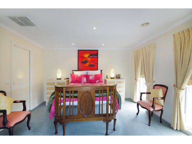 9 Lascelles  Place, Highton VIC 3216