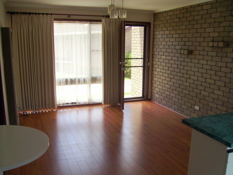 8/31 Normanby Street, East Geelong VIC 3219