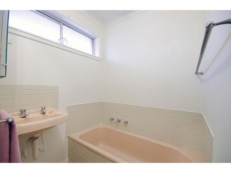 42 Hibiscus Crescent, Newcomb VIC 3219
