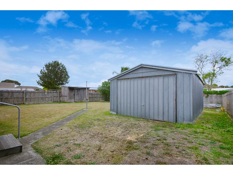 42 Hibiscus Crescent, Newcomb VIC 3219