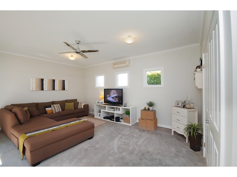 11 Dudley Street, Belmont VIC 3216