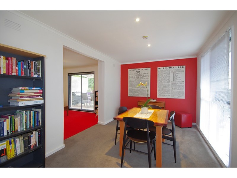 5 Johnston Avenue, Newcomb VIC 3219