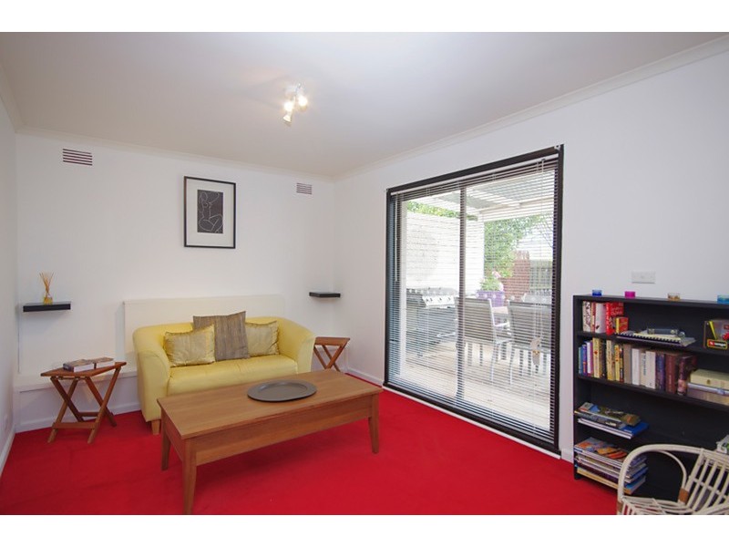 5 Johnston Avenue, Newcomb VIC 3219