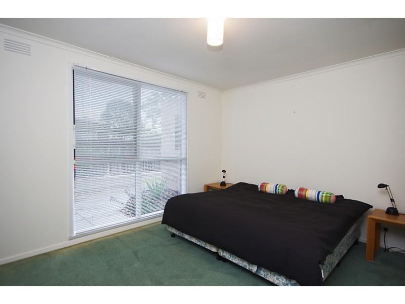 5 Johnston Avenue, Newcomb VIC 3219