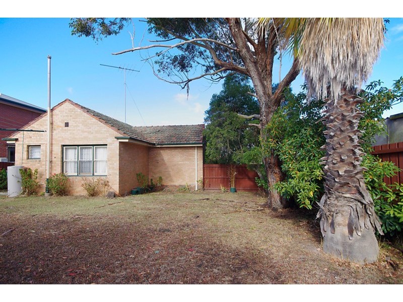 28 Cook Street, Newtown VIC 3220