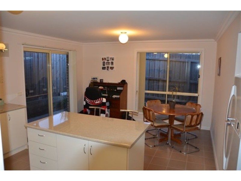 2/58 Warrawee  Road, Leopold VIC 3224