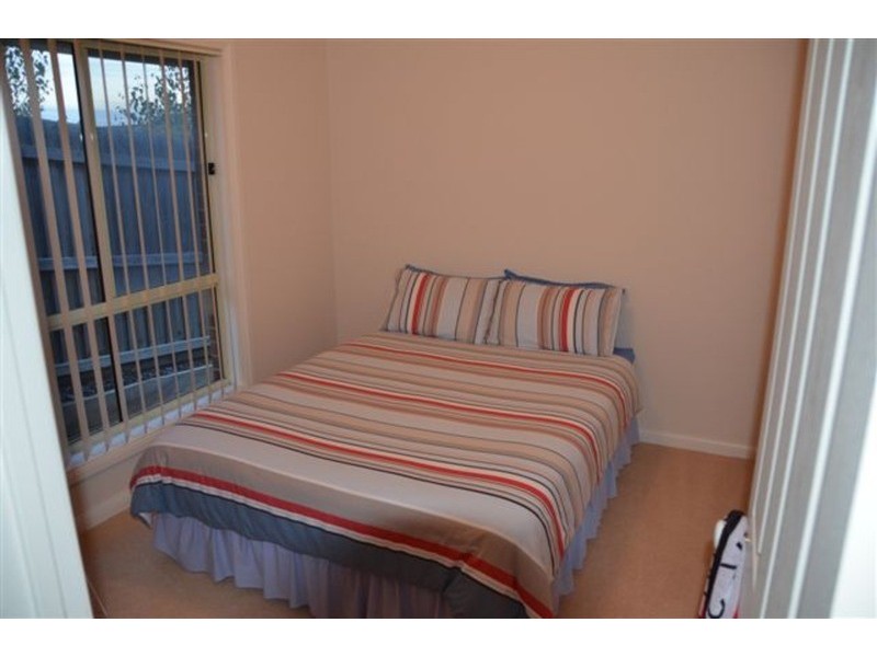 2/58 Warrawee  Road, Leopold VIC 3224