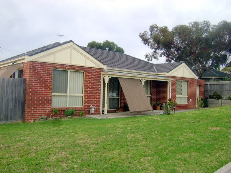 13 Loris Close, Grovedale VIC 3216