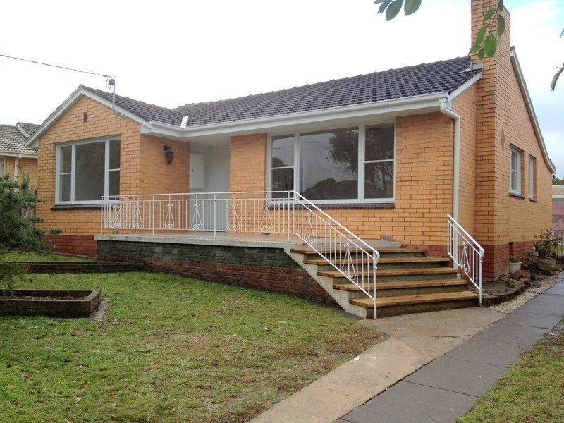 54 Porter Avenue, Highton VIC 3216