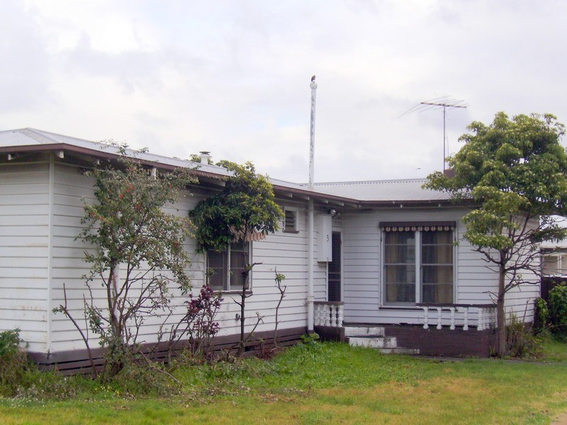 3 Falcon Street, Norlane VIC 3214