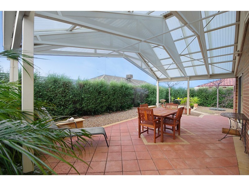 4 Carstairs  Close, Grovedale VIC 3216