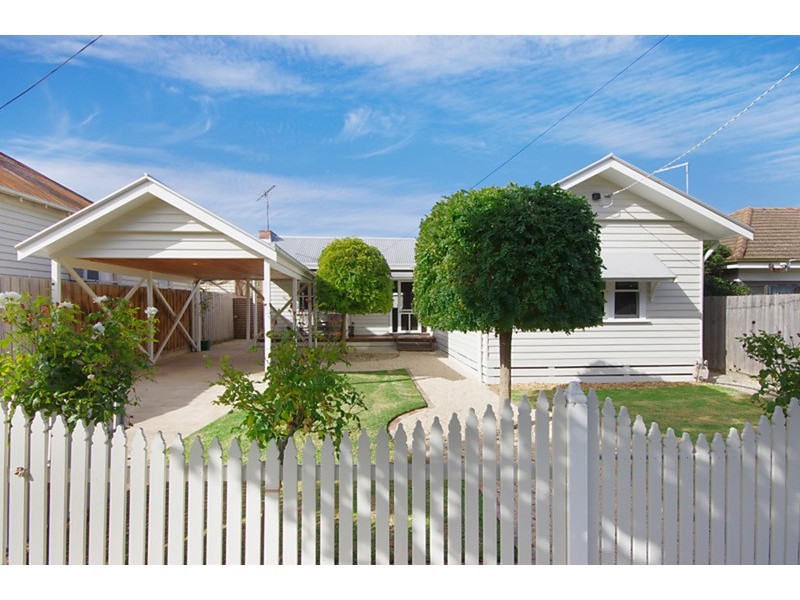 11 Dudley Street, Belmont VIC 3216