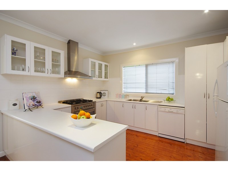 11 Dudley Street, Belmont VIC 3216