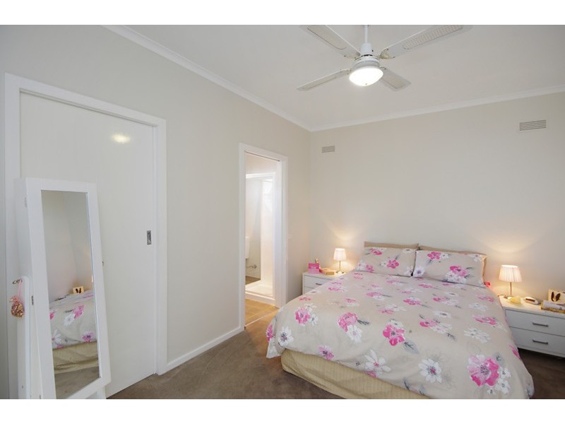 11 Dudley Street, Belmont VIC 3216