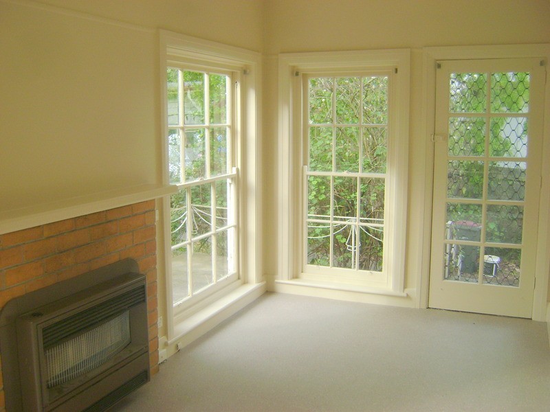 13 Laurel Bank Parade, Newtown VIC 3220