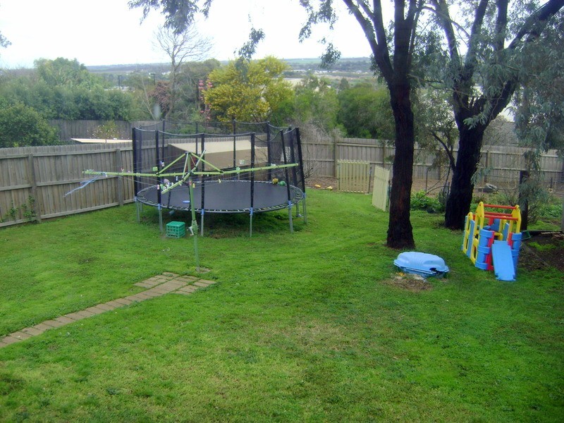 253 Scenic Road, Highton VIC 3216