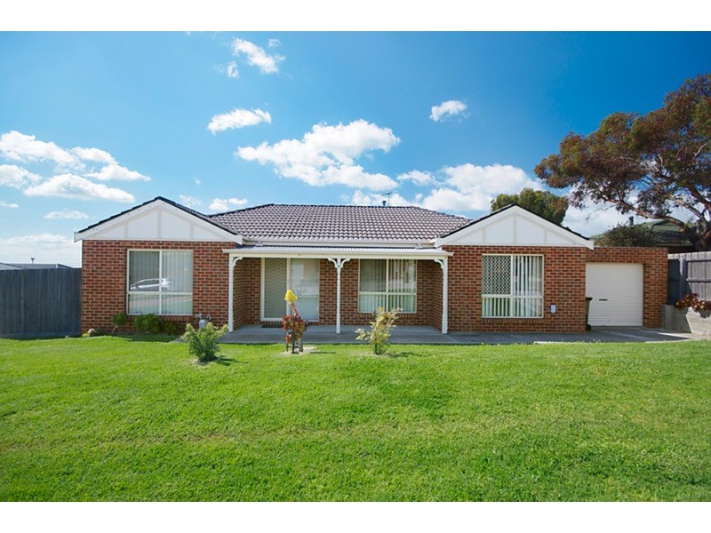 13 Loris Close, Grovedale VIC 3216