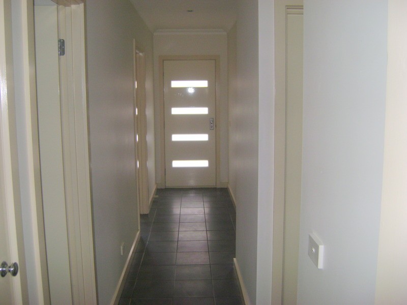 2/166 Barwarre Road, Grovedale VIC 3216