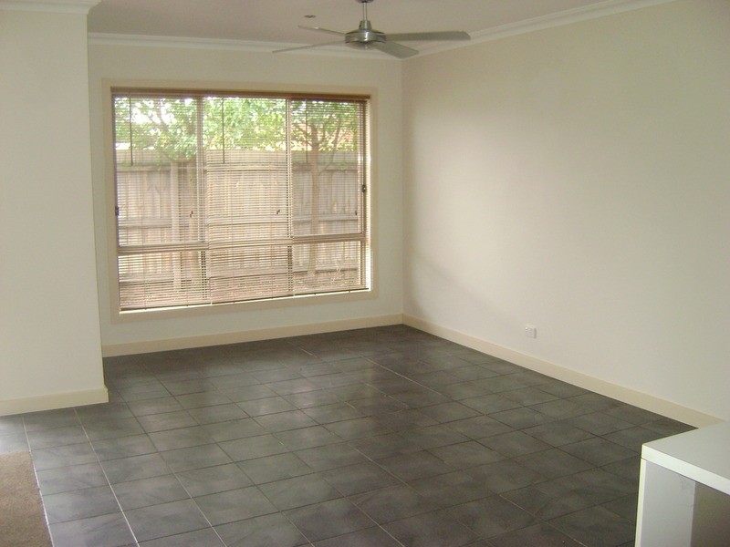 2/166 Barwarre Road, Grovedale VIC 3216