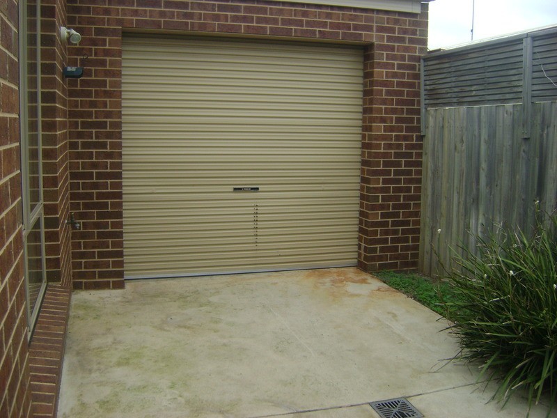 2/166 Barwarre Road, Grovedale VIC 3216