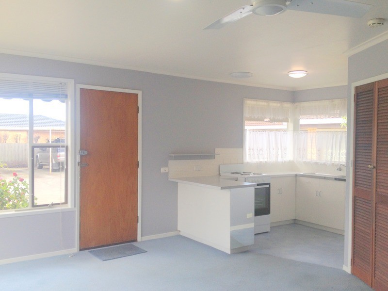 2/9-11 Elliott Avenue, Highton VIC 3216