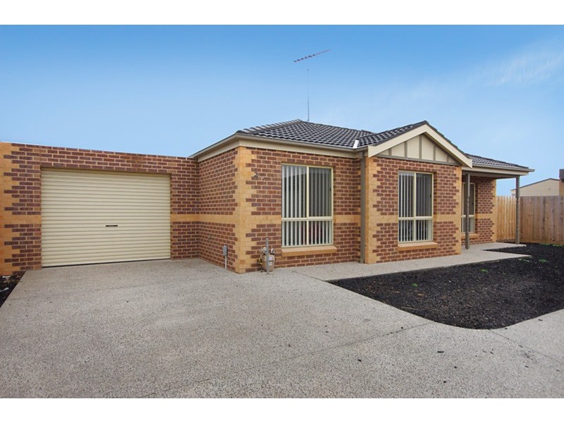 2/79 Matthews Road, Lovely Banks VIC 3221