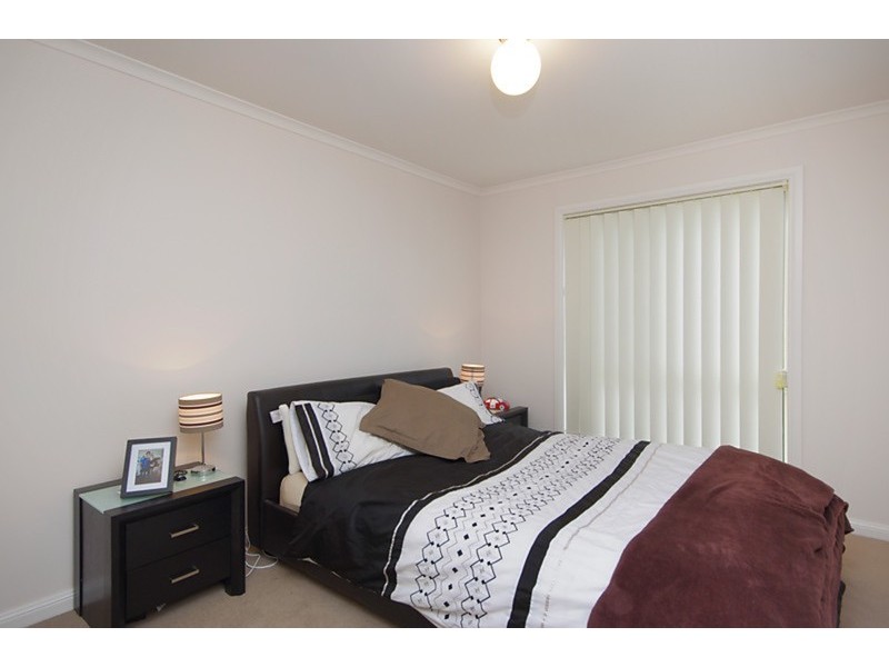 2/79 Matthews Road, Lovely Banks VIC 3221