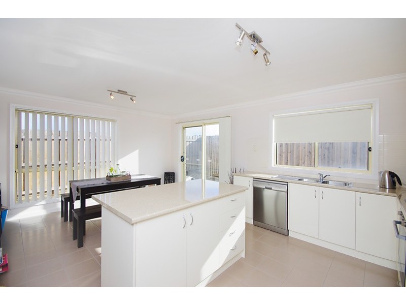 2/22 Tracken Terrace, Grovedale VIC 3216