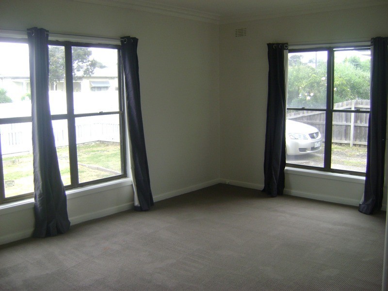 31 Wilton Avenue, Newcomb VIC 3219