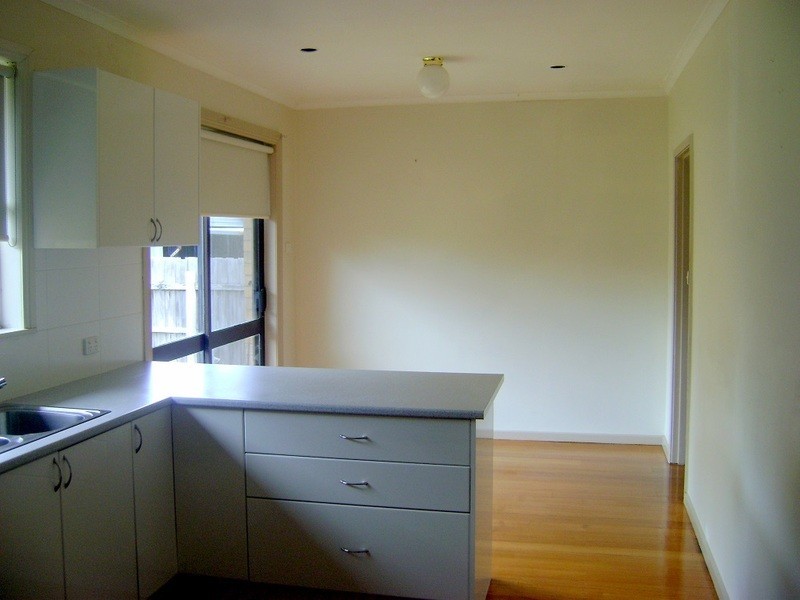 65 Neptune Avenue, Newcomb VIC 3219
