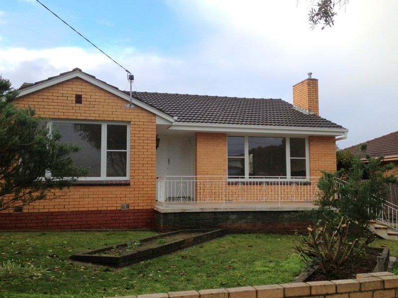 54 Porter Avenue, Highton VIC 3216