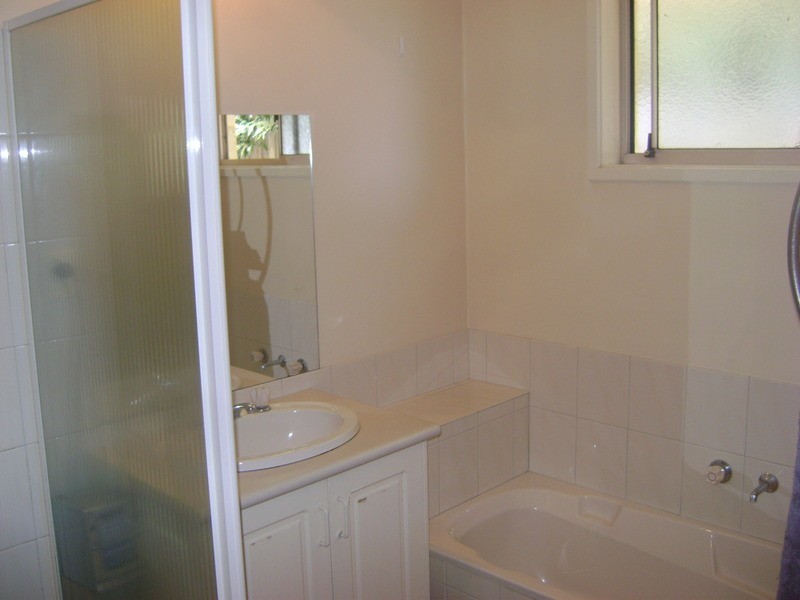 2/110 Townsend  Road, St Albans Park VIC 3219