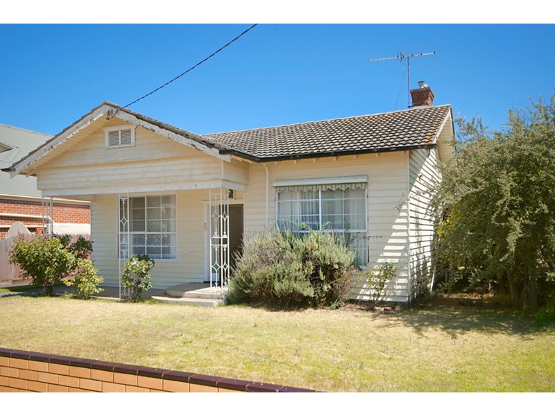 18 St David Street, Rippleside VIC 3215