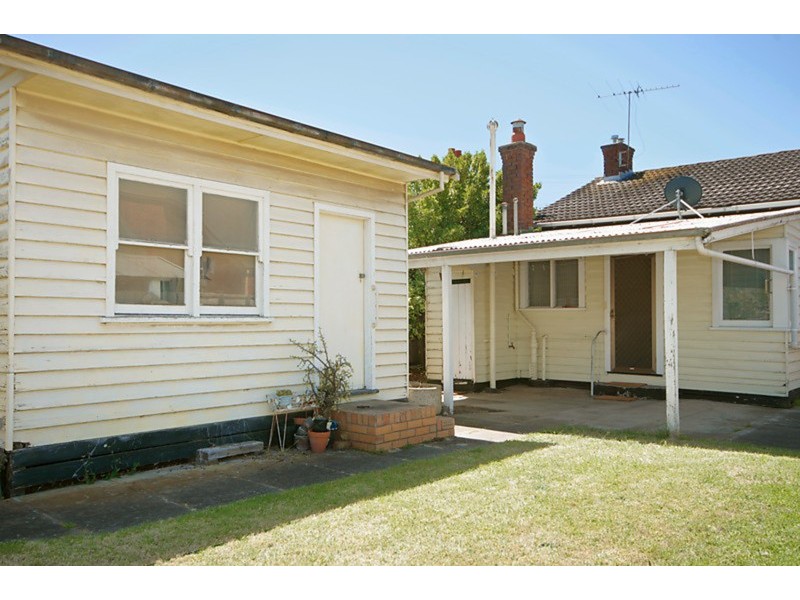 18 St David Street, Rippleside VIC 3215