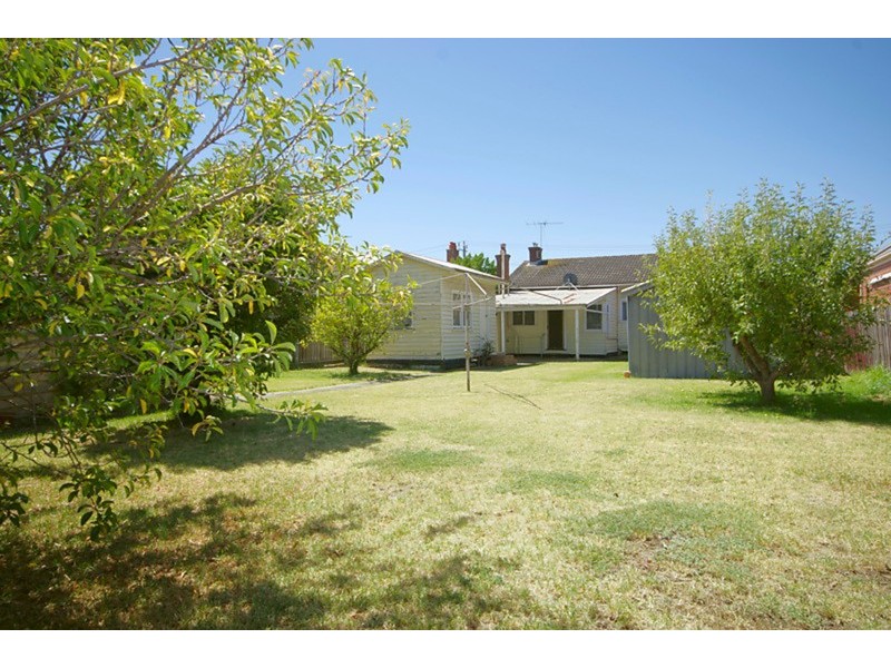 18 St David Street, Rippleside VIC 3215