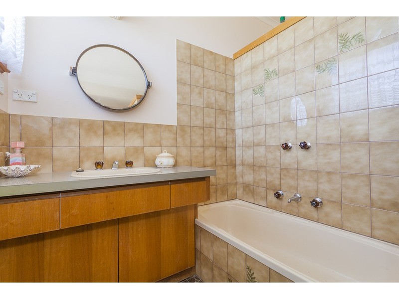 304 The Esplanade, Indented Head VIC 3223