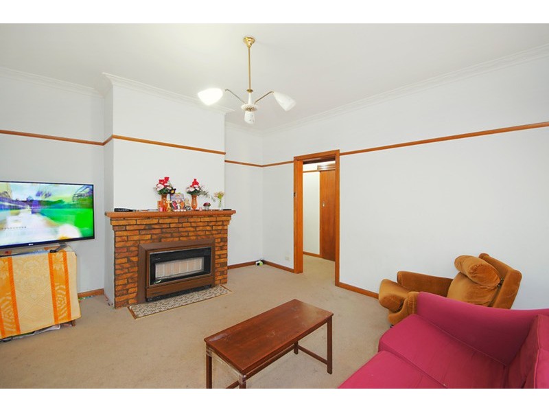 12 Robb  Avenue, Hamlyn Heights VIC 3215