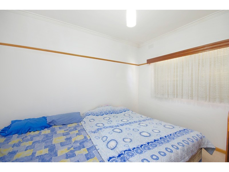 12 Robb  Avenue, Hamlyn Heights VIC 3215