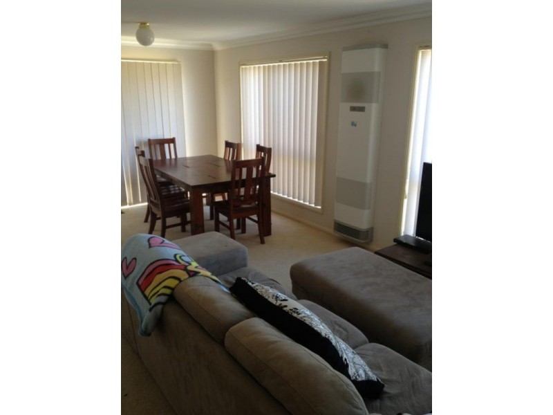 1/17 Thwaites Close, Highton VIC 3216