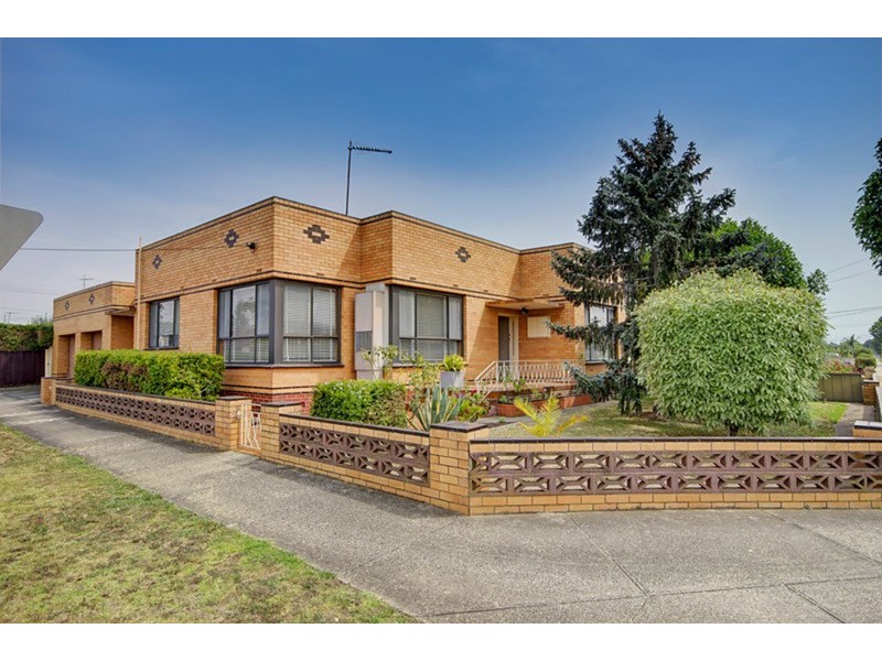 27 Osborne Avenue, North Geelong VIC 3215