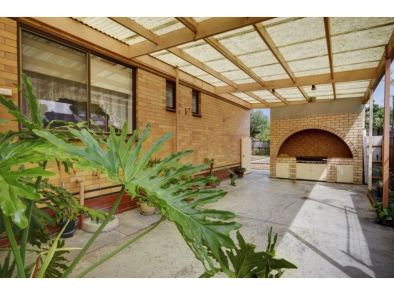 27 Osborne Avenue, North Geelong VIC 3215