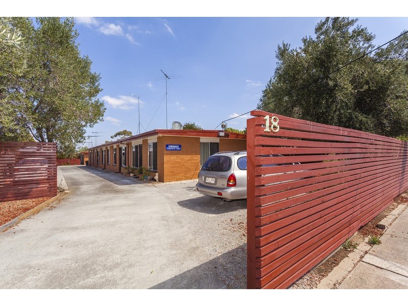 1-5/18 Regent Street, Whittington VIC 3219