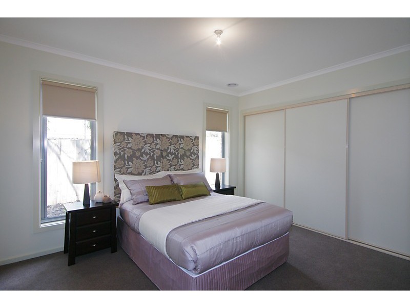 3/4 Karlovac Court, Bell Park VIC 3215