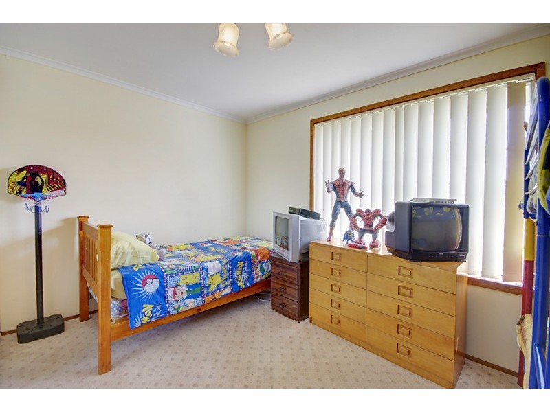 1/6 Solomon Court, Breakwater VIC 3219