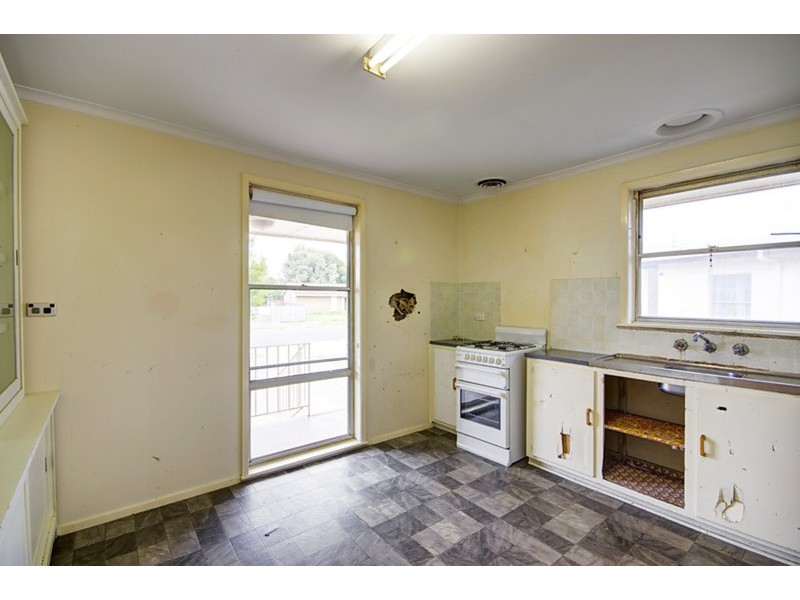 9 Kosciusko Avenue, Corio VIC 3214