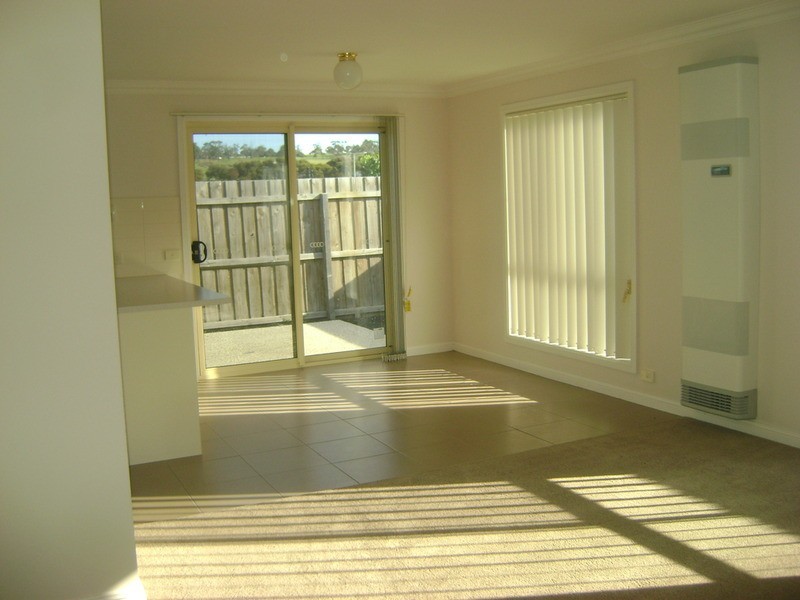 2/103 Matthews  Road, Lovely Banks VIC 3221