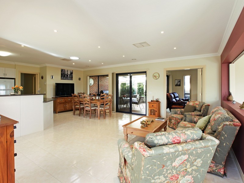 19-20 Cadarga Court, Grovedale VIC 3216