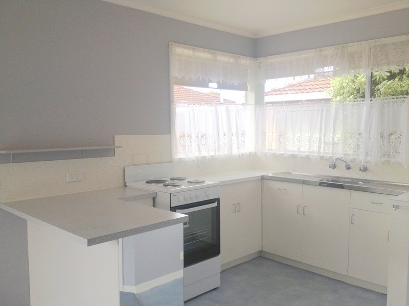 2/9-11 Elliott Avenue, Highton VIC 3216