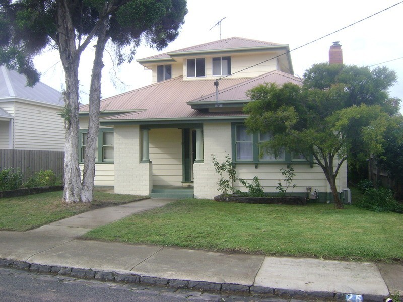 25 Belfast Street, Newtown VIC 3220