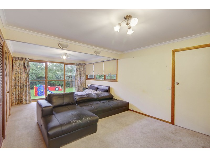 13 Cheltenham Road, Newcomb VIC 3219